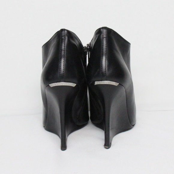 Burberry Black Leather Wedges - Picture 3 of 3